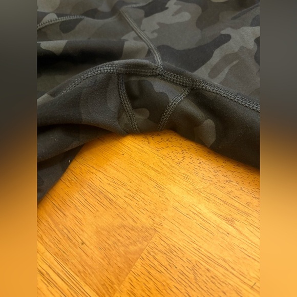 Yogalicious women’s Black Camouflage Leggings - Picture 2 of 4